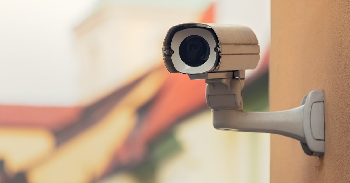 outdoor-security-cameras-Hero-min